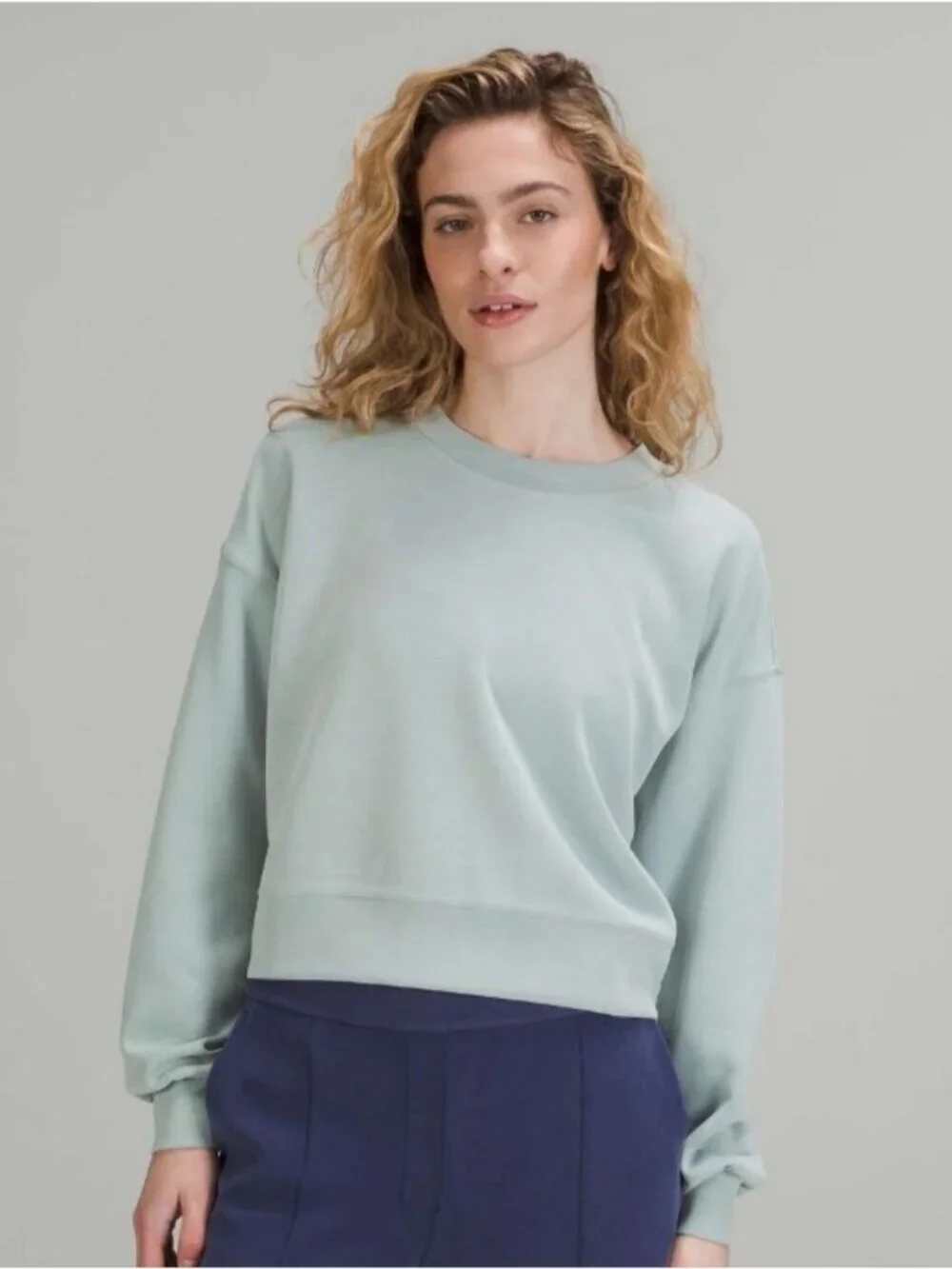 Lululemon Softstreme Crewneck Sweatshirt Silver Blue Size 6